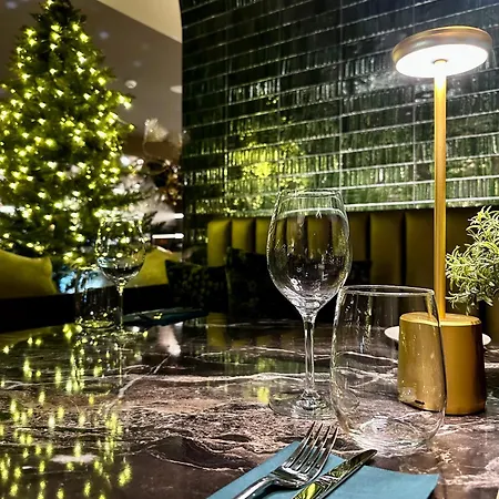 Conti Vilnius, Conference Centre, Restaurant & Bar 4*