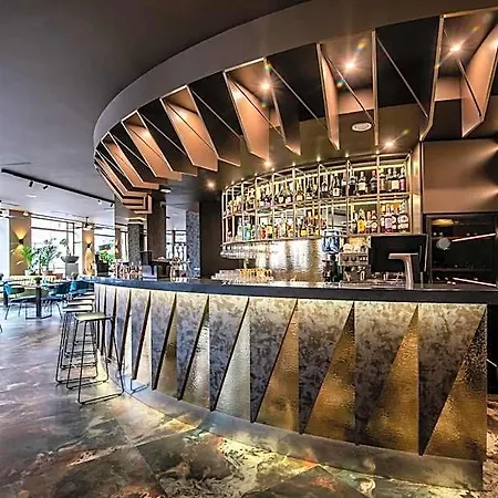Conti Vilnius, Conference Centre, Restaurant & Bar Hotel 4*