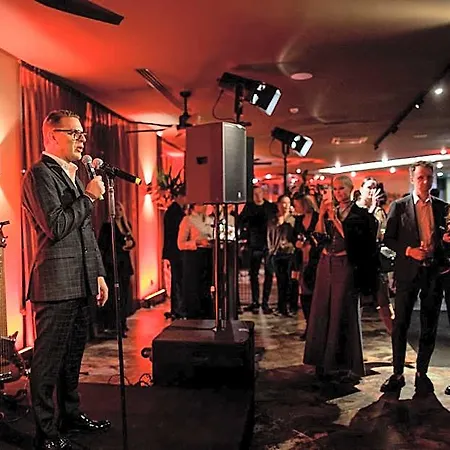 Hotel Conti Vilnius, Conference Centre, Restaurant & Bar 4*