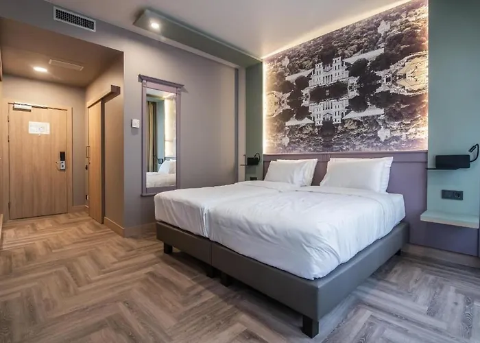 Conti Vilnius, Conference Centre, Restaurant & Bar Hotel 4*