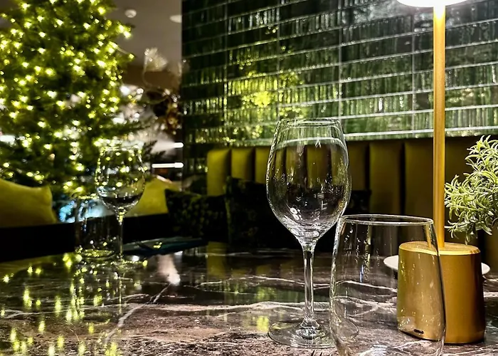 Conti Vilnius, Conference Centre, Restaurant & Bar 4*