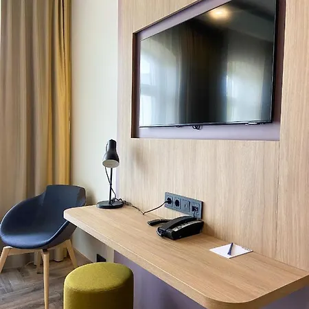 Conti 4*