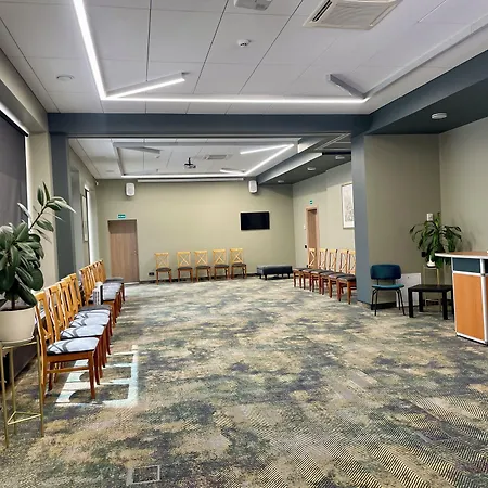 Conti Vilnius, Conference Centre, Restaurant & Bar 4* Вільнюс